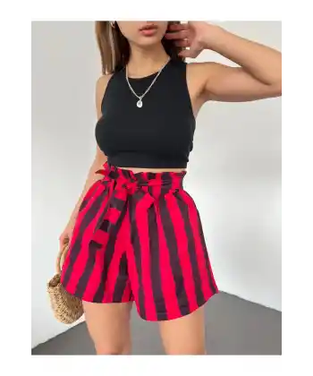 Rahat Kesim Beli Büzgülü Cepli Şort