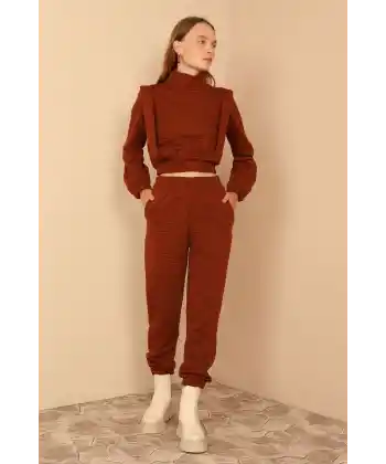 Kapitone Kumaş Boğazlı Yaka Omuz Detaylı Kadın Takım-kahve