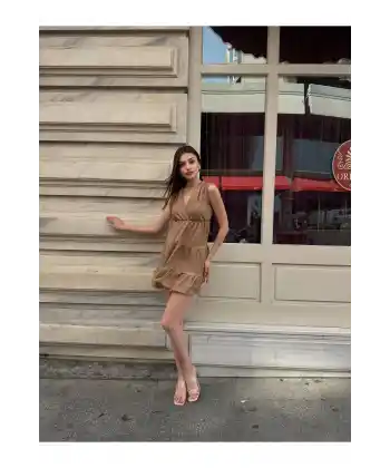 Kruvaze Yaka Etek Ucu Volanlı Kum Beji Mini Elbise