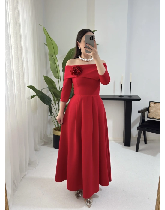 FRİDA MADONNA YAKA ÇİÇEK DETAYLI KIRMIZI ELBİSE