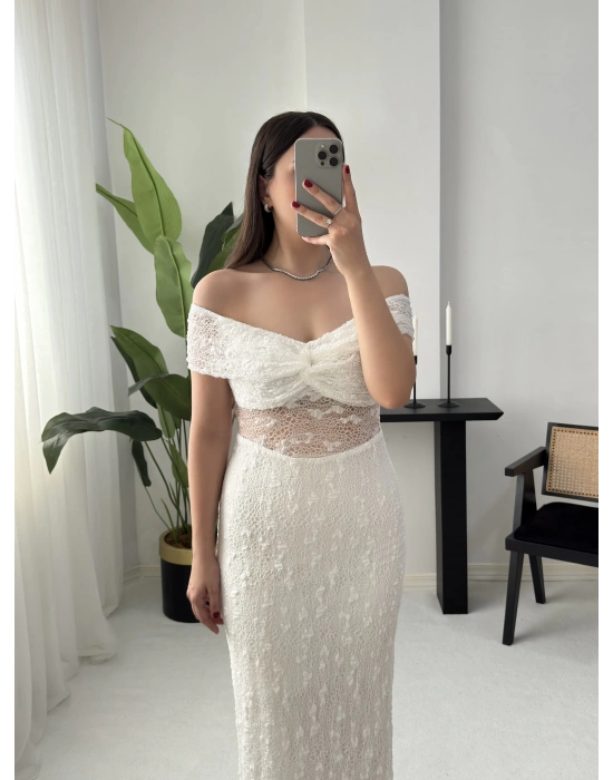 LORRY DANTEL KAYIK YAKA BEYAZ ELBİSE