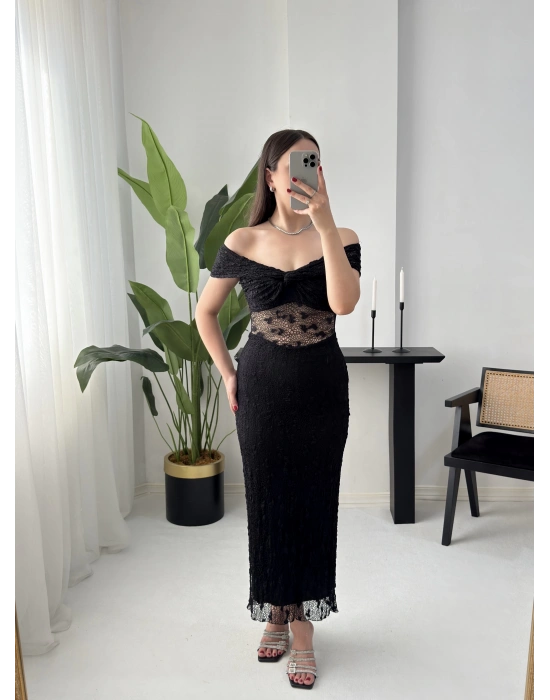 LORRY DANTEL KAYIK YAKA SİYAH ELBİSE