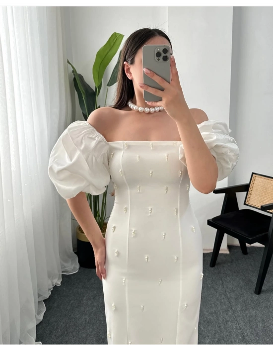 MOİRA KARE YAKA BALON KOL İNCİ İŞLEMELİ BEYAZ ELBİSE