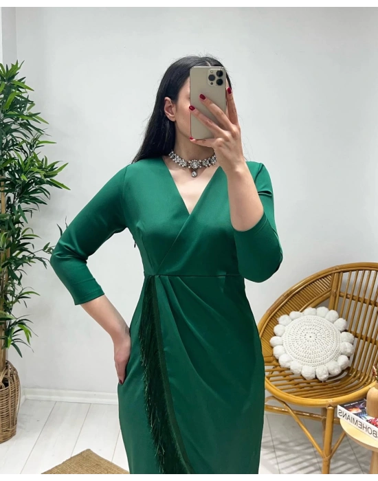 PÜSKÜLLÜ ZÜMRÜT ELBİSE