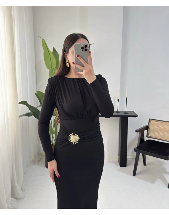 SONYA GOLD DETAYLI VATKALI SİYAH ELBİSE