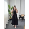 MİLANA ÇİÇEKLİ DETAYLI KEMERLİ SİYAH ELBİSE