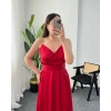 TAŞ ASKILI KIRMIZI SATEN ELBİSE