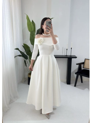 FRİDA MADONNA YAKA ÇİÇEK DETAYLI ELBİSE