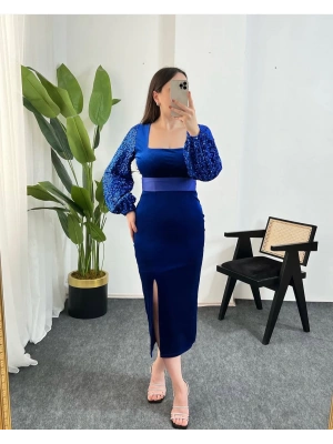 KİRİ PAYET İŞLEMELİ KARE YAKA KADİFE SAKS ELBİSE