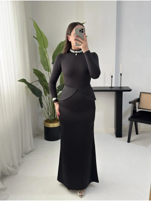 LARA DALGIÇ KUMAŞ SATEN ETEK DETAYLI SİYAH ELBİSE