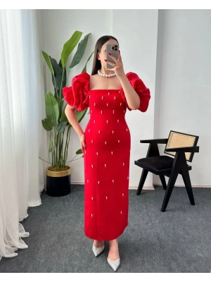 MOİRA KARE YAKA BALON KOL İNCİ İŞLEMELİ KIRMIZI ELBİSE