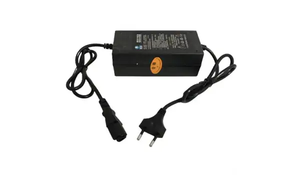 Akülü Çuvalağzı Dikiş Makinesi Şarj Aleti (GK9-370 İçin)