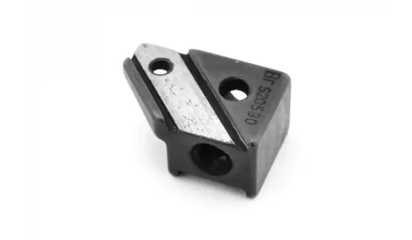 Brother N-Seri Overlok Makine 5 İplik Üst Bıçak Kütüğü Köşeli /S20590001