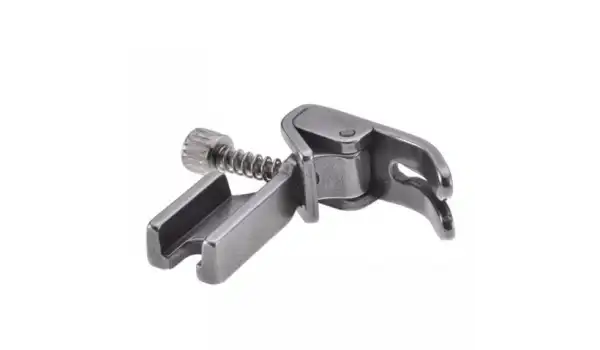 Düz Makine Arkadan Vidalı Büzgü Ayak / P952