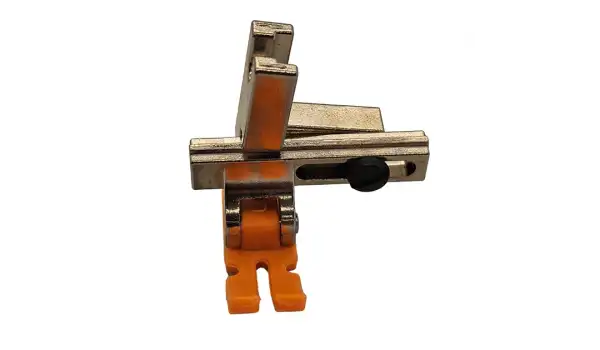 Düz Makine Mesafe Ayarlı Plastik Ayak / T3