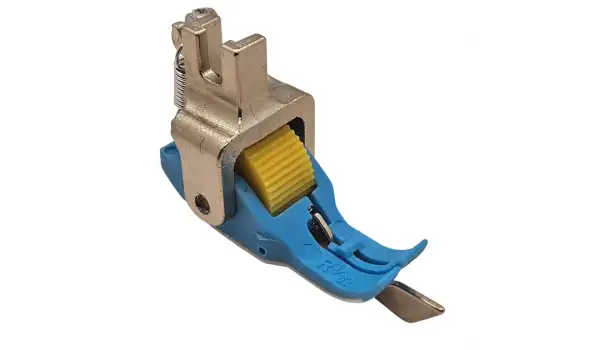 Düz Makine Plastik Rulmanlı Ayak 1/32 Sağ / SP-18