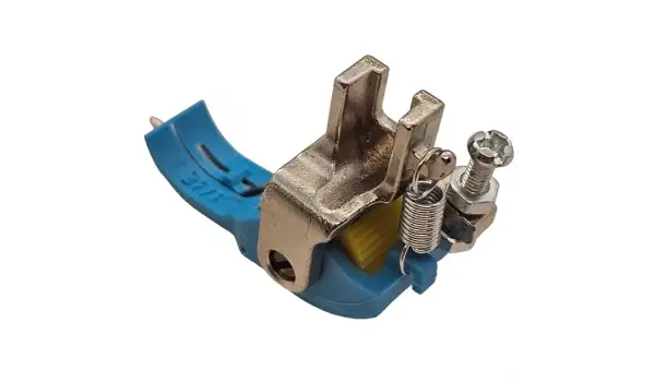 Düz Makine Plastik Rulmanlı Ayak 1/32 Sol / SP-18L