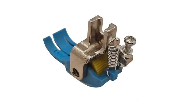 Düz Makine Plastik Rulmanlı Ayak 1/4 Sol / SP-18L