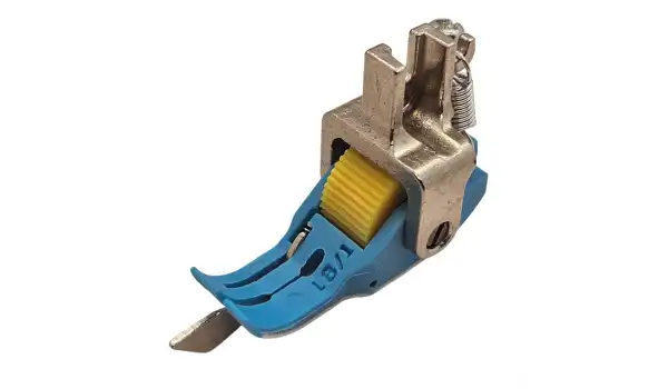 Düz Makine Plastik Rulmanlı Ayak 1/8 Sol / SP-18L