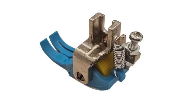 Düz Makine Plastik Rulmanlı Ayak 1/8 Sol / SP-18L