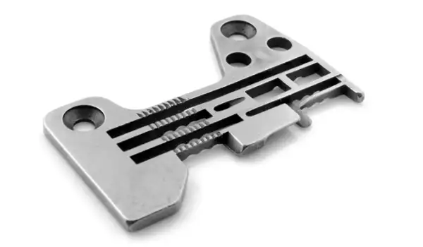 Juki 6700 Seri Overlok Makine 5 İplik Transportlu Sade Plaka /R4612J6EKOO