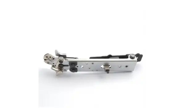 Juki LK1903 Düğme Çene Takımı / 141-45650