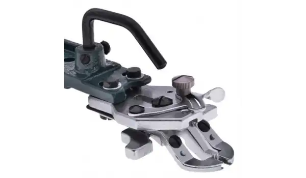 Juki MB-372/373 Düğme Çenesi / B2547-372-OBO