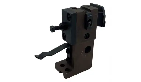 Juki MO-352 Alt Bıçak Bağlantı Kütük Blok / B4113-352-0B0