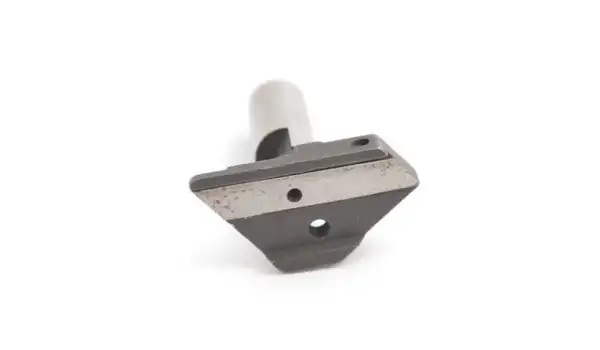 Juki Overlok 3600-3900 4 İp Alt Bıçak Kütük / 121-32700