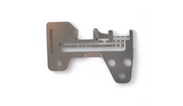 Juki Overlok 3900 3 İp Kıstırma Plaka / R4200-JOE-DOO