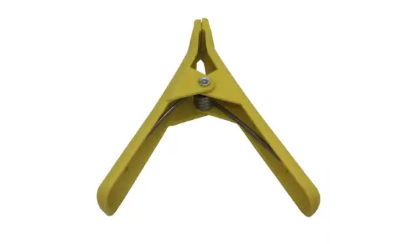 Plastik Küçük Pastal Maşası Sarı / CLMP-16