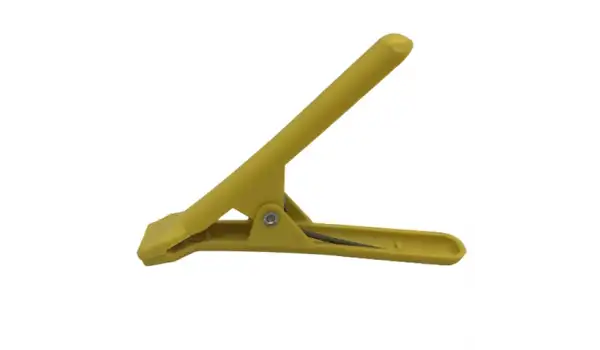 Plastik Küçük Pastal Maşası Sarı / CLMP-16