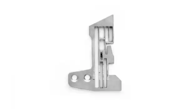 Siruba 747F Seri Overlok Makine 5 İplik Saferi Plaka 5 No /E986