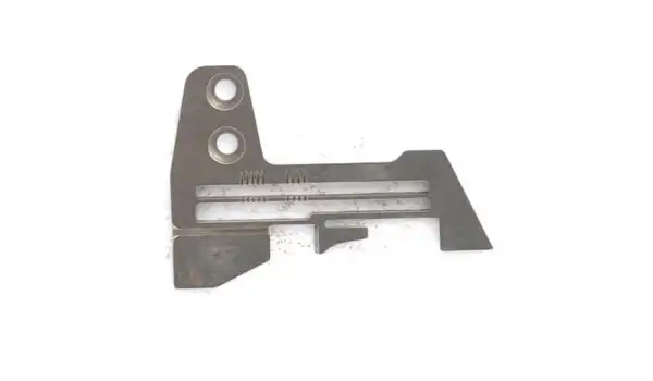 Siruba Overlok 3 İp Kıstırma Plaka / E589