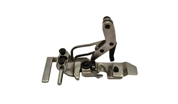 Siruba Overlok 4 İp Önü Siperli Ayak Uzun / 747 Tall