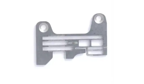 Typical Overlok 5 İp Kot Plaka / TP2120030