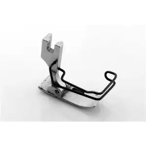 Juki 5420 Seri Juki Bıçaklı Düz Makine Ayak 1/8 (3,2 Mm) /B1524-530