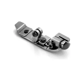 Pegasus M700-Typical 2000 Seri Overlok Makine Kıstırma 4 İplik Ayak