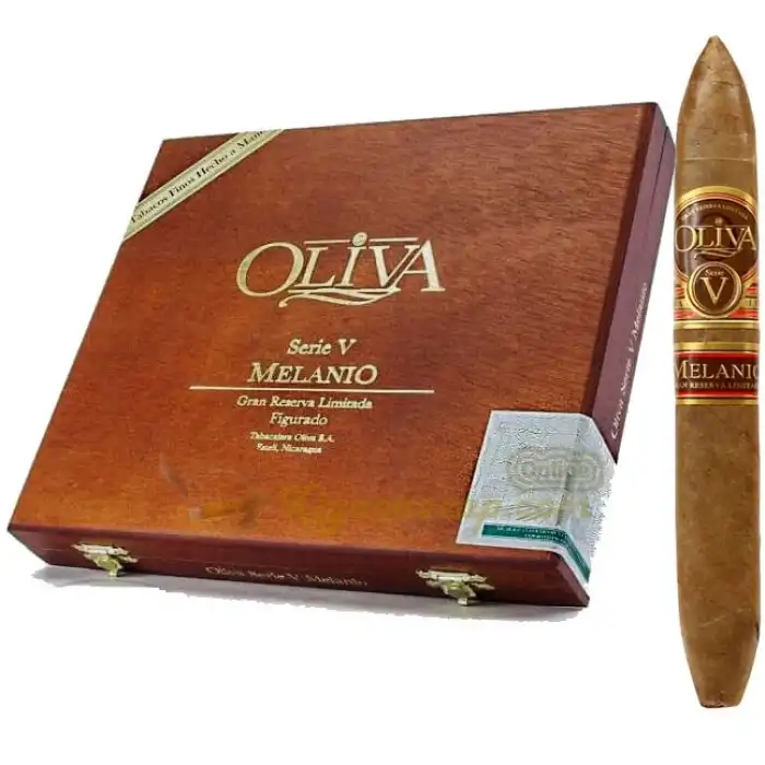 Oliva Série V Melanio Figurado Limitada 2014 Yılın Purosu (10)