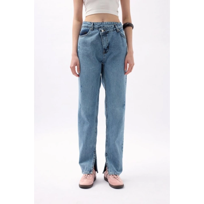 Asimetrik Bel Paça Yırtmaçlı Jean