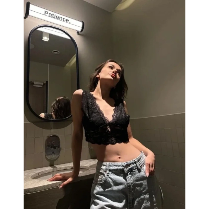 Dantel Bralet Crop Sütyen V Yaka Askılı Şık Esnek Rahat - Siyah