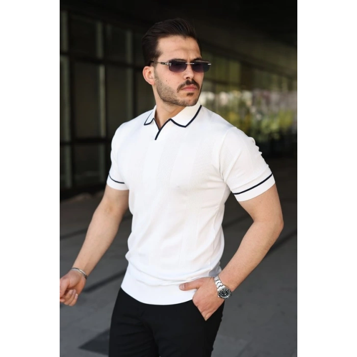 Erkek Dokulu Desen Yakalı Kısa Kollu Tişört