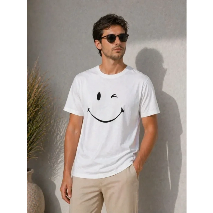 Erkek Minimal Gülümseyen Yüz Baskılı Tişört Kısa Kol Yazlık T-Shirt - Beyaz