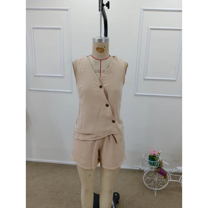 Kadın Askılı önü Düğmeli Asimetrik Detaylı Bluz Ve Astarlı Short Ikili Takım