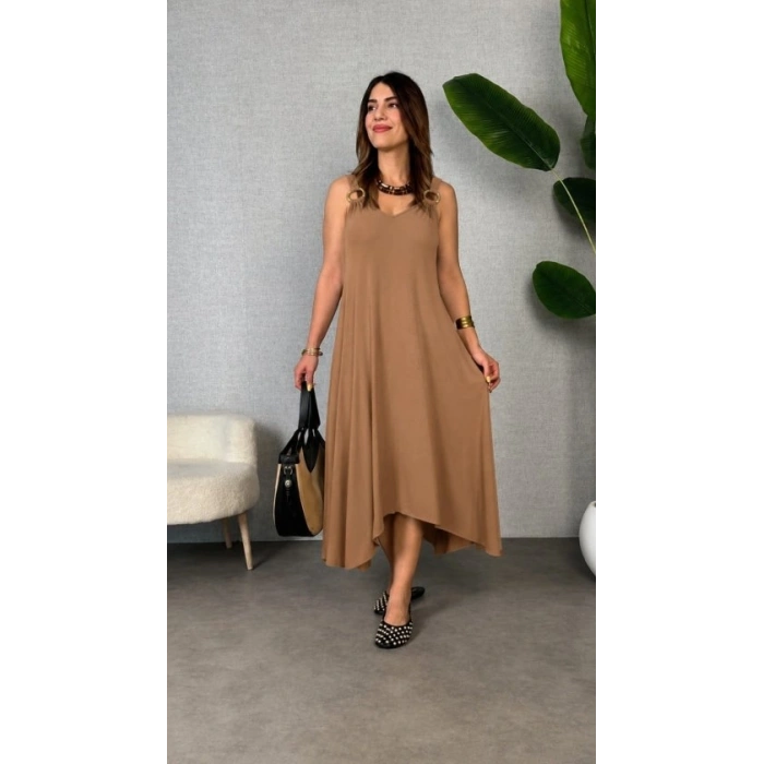 Kadın Askılı V Yakalı Halka Detaylı Asimetrik Kesim Detaylı Viskon Maxi Elbise