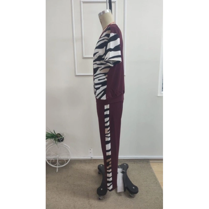 Kadın Kısa Kollu Bisiklet Yaka Zebra Desen Bluz Ve Pantolon Ikili Takım