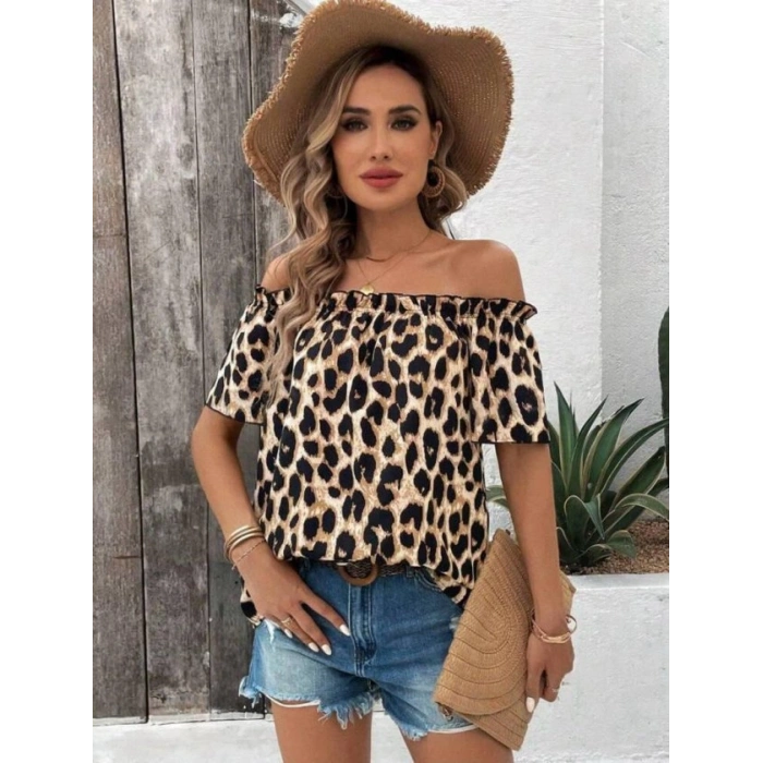 Kadın Madonna Yaka Fırfırlı Leopar Desenli Mikro Kumaş Bluz