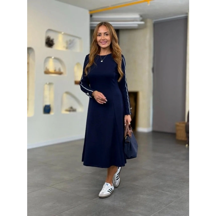 Kadın Uzun Kollu Bisiklet Yaka Midi Modal Elbise
