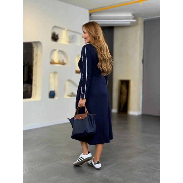 Kadın Uzun Kollu Bisiklet Yaka Midi Modal Elbise