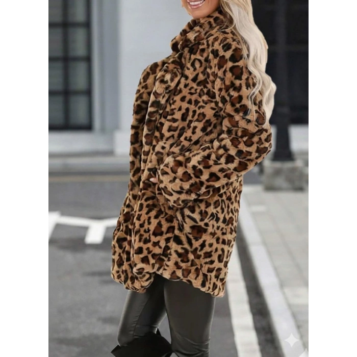 Kadın Uzun Kollu Yakalı Cepli Kısa Peluş Leopar Kaban